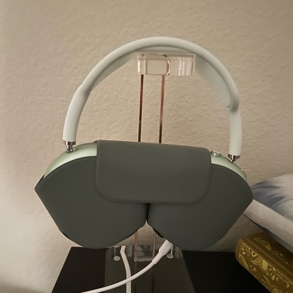 AirPods Max